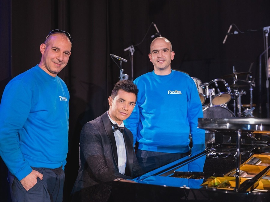 Piano Chollo colabora con el cantante David Civera.